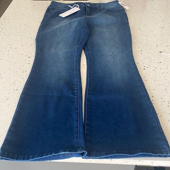 Seven7 Rodeo Women’s Mid-Rise Super Stretch Flare Jeans Medium Wash Size 12 - Picture 5 of 16